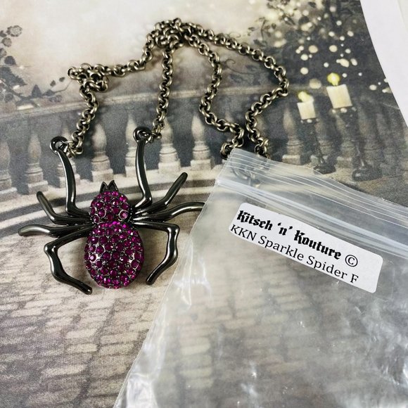 Sparkle Spider Necklace with Fuchsia crystals - Picture 7 of 7